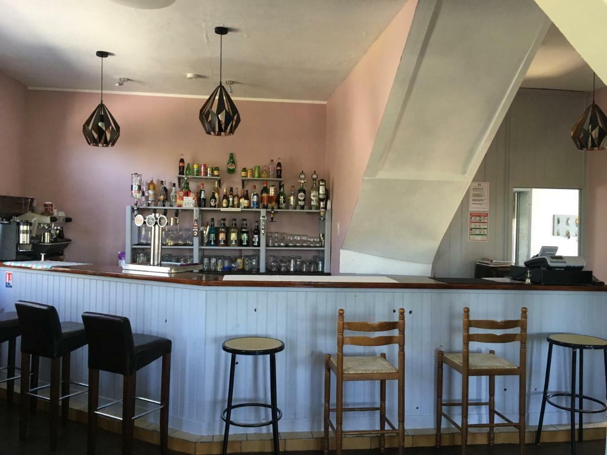 Bar Le Lac Bessines-sur-Gartempe ภายนอก รูปภาพ
